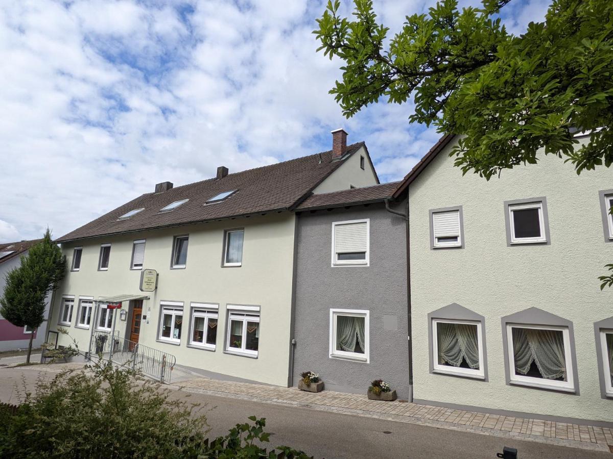 Zum Schwarzen Baeren Hotel Vohenstrauss Luaran gambar