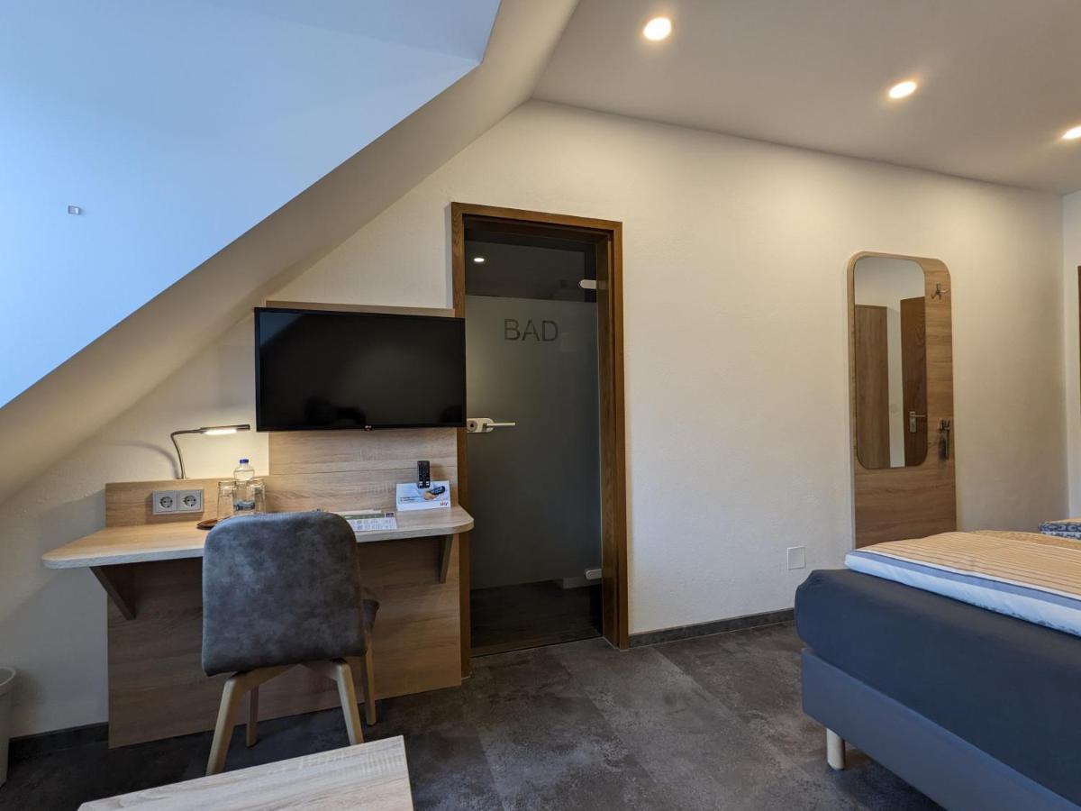 Zum Schwarzen Baeren Hotel Vohenstrauss Luaran gambar