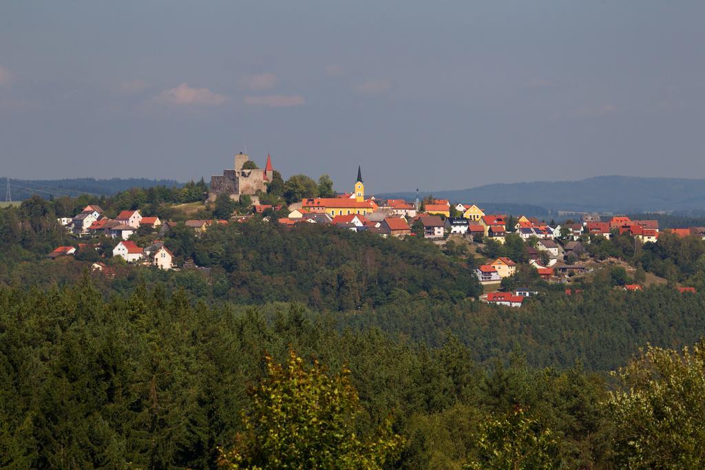 Zum Schwarzen Baeren Hotel Vohenstrauss Luaran gambar