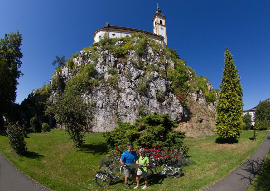 Zum Schwarzen Baeren Hotel Vohenstrauss Luaran gambar