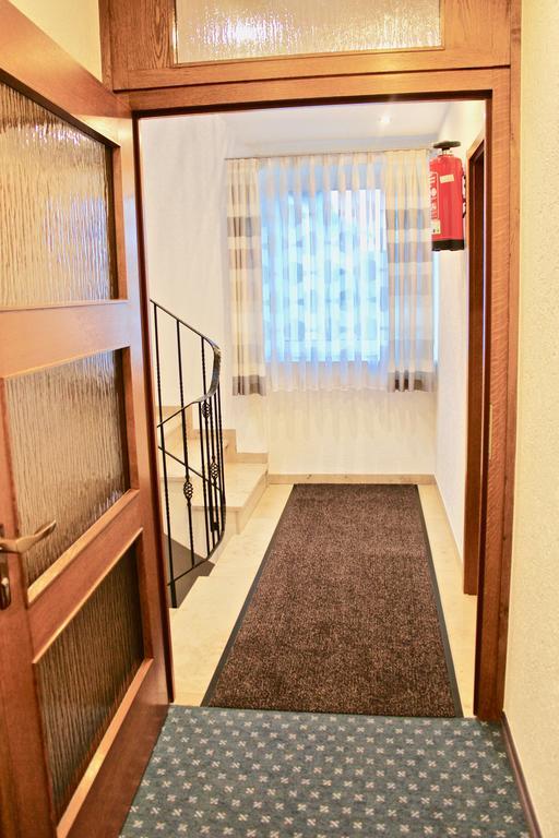 Zum Schwarzen Baeren Hotel Vohenstrauss Luaran gambar