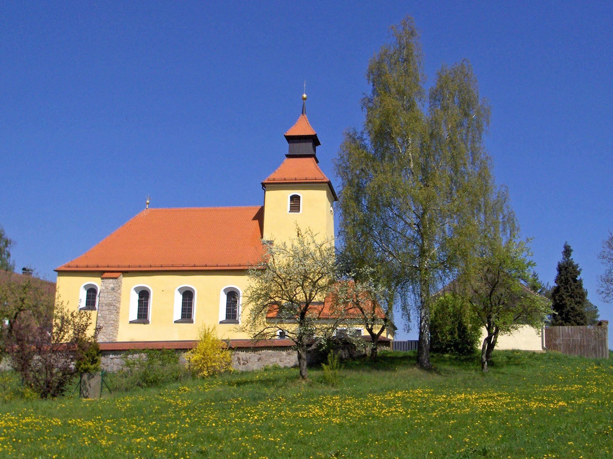 Zum Schwarzen Baeren Hotel Vohenstrauss Luaran gambar